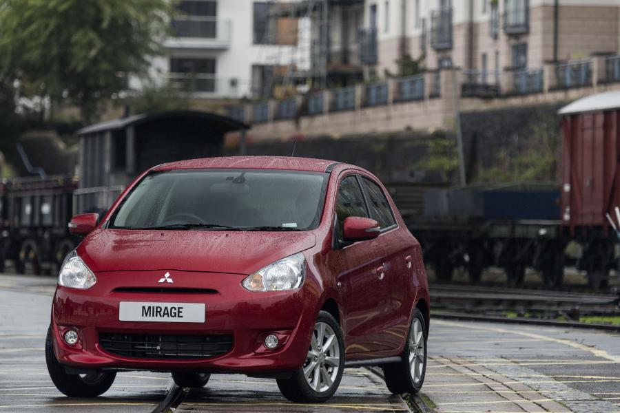  Mitsubishi Mirage 2013 года  (UK) (фото 6 из 31)
